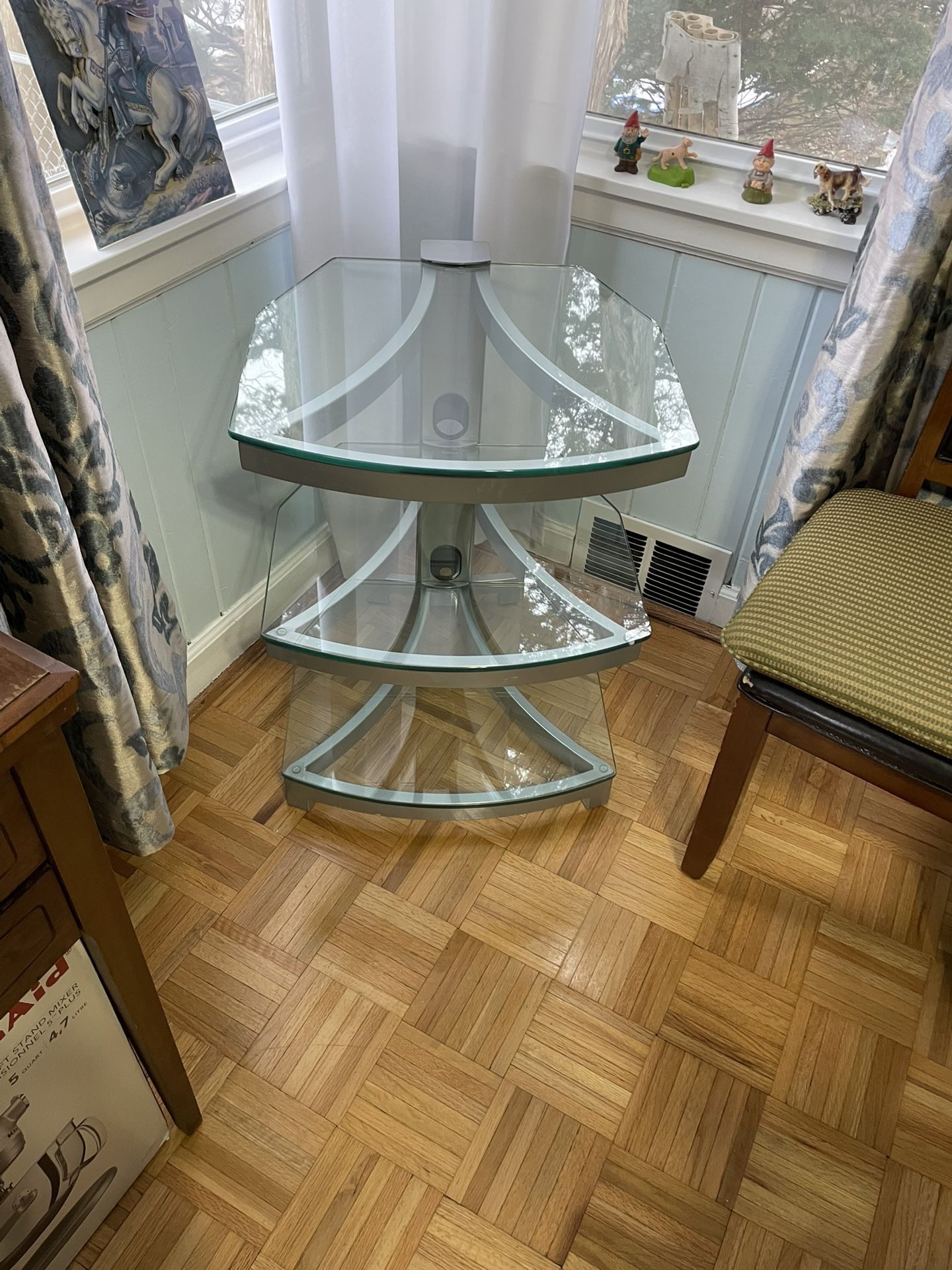 Three Layer Stand Steel With Heavy Duty Glass