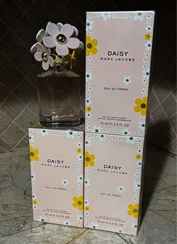 Daisy Marc Jacobs