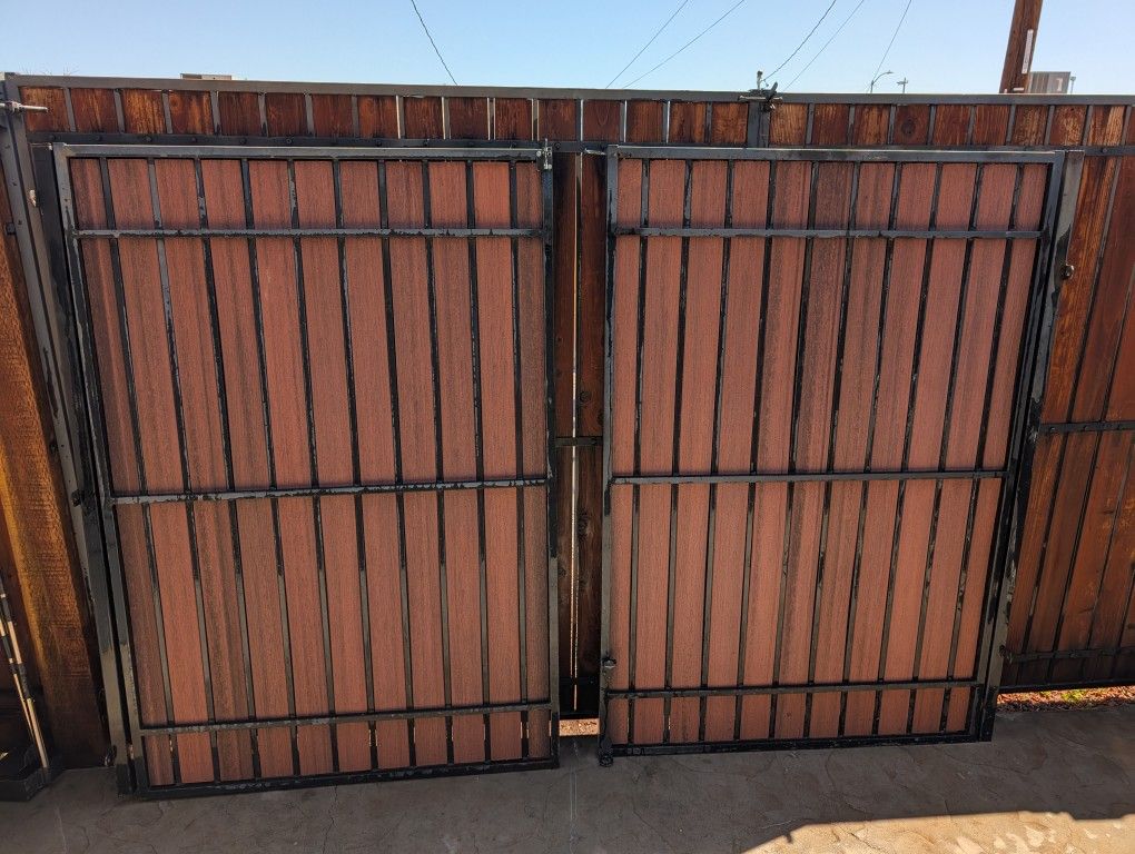 RV Gate