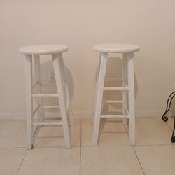 $10 both  high stools bench
