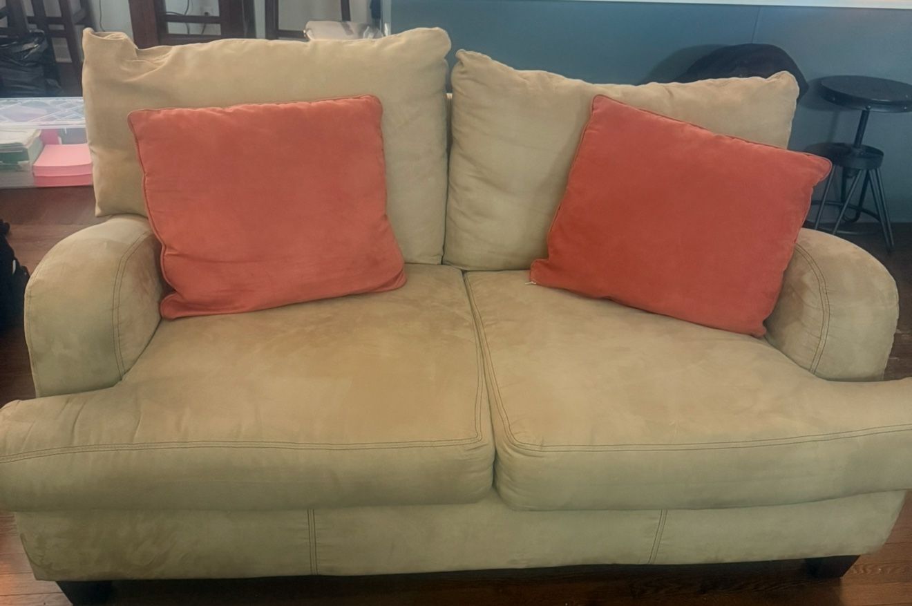 Couch Set $100