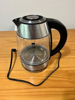 Chefman 1.8L Electric Kettle - Good Condition