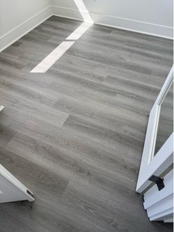 Lvp Flooring Have 168sqft   (1.50$ Per Sqft) PRICE FIRM