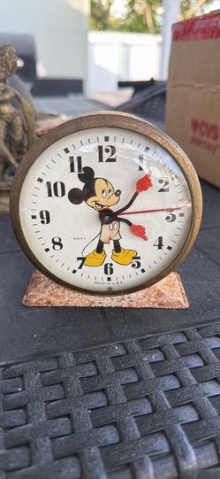 Reloj vintage 1947