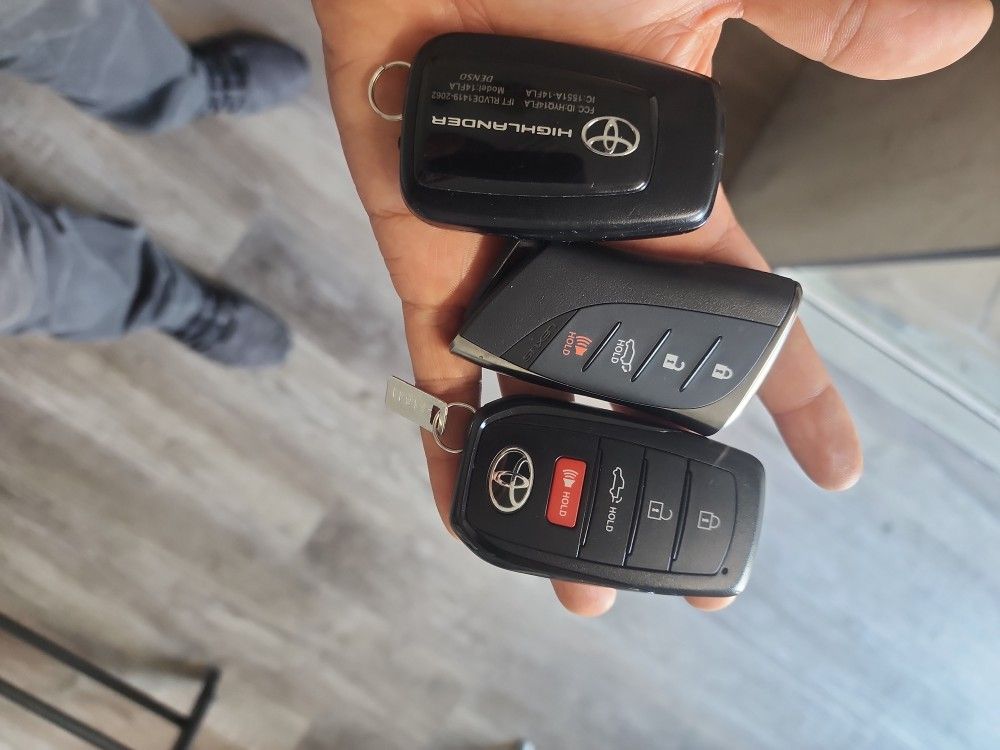 Toyota Car Keys Fobs And Remotes