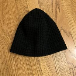Like new adult winter hat. 
