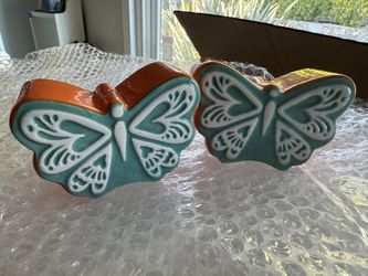 Butterfly salt & pepper Shakers