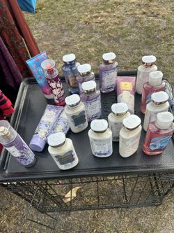 Assortment Of Bath And Body Products 