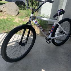 White Chad Throne 29er