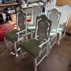 Antique Dinning Room Table With Chairs