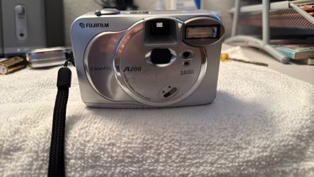 Fuji film finepix A200 camera