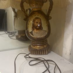 Vintage Decorative Lamp Portrait – Antique Style