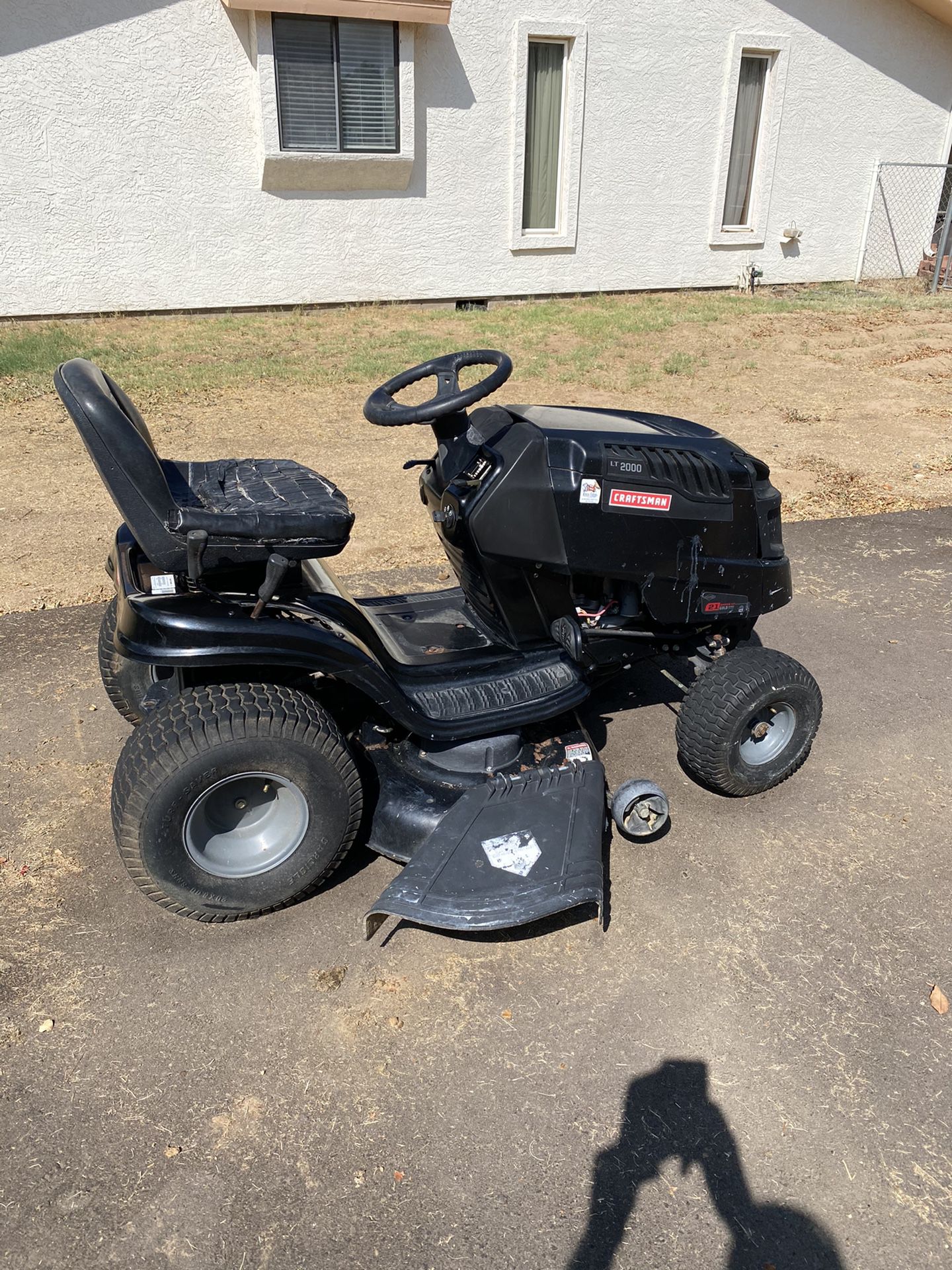 Craftsman riding lawnmower model LT 2000 21 horse power briggs and Stratton motor, all new belts all new blades new starter brand new battery brand n