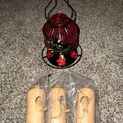 Glass Hummingbird Feeder and 3 Wooden Hummingbird Houses