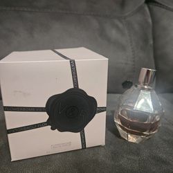 Flowerbomb Eau De Parfum by Viktor & Rolf