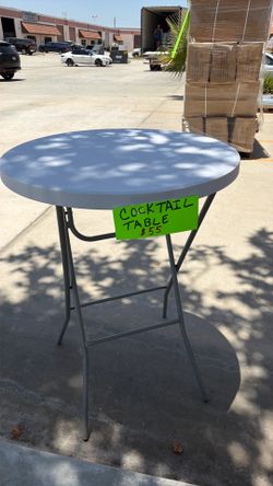 FOLDING   CHAIRS