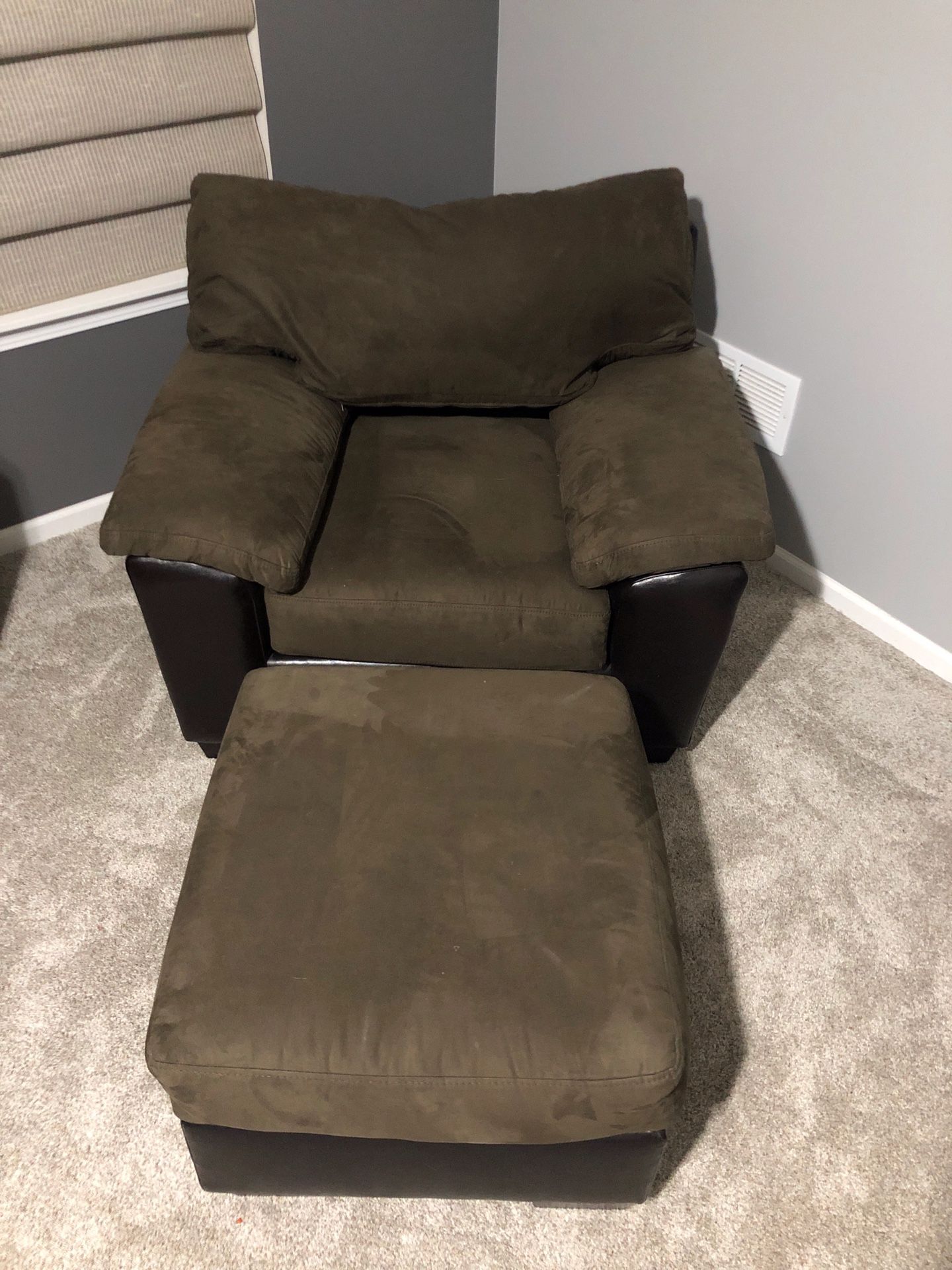 Suede Chaise Lounge Chair with Foot Rest