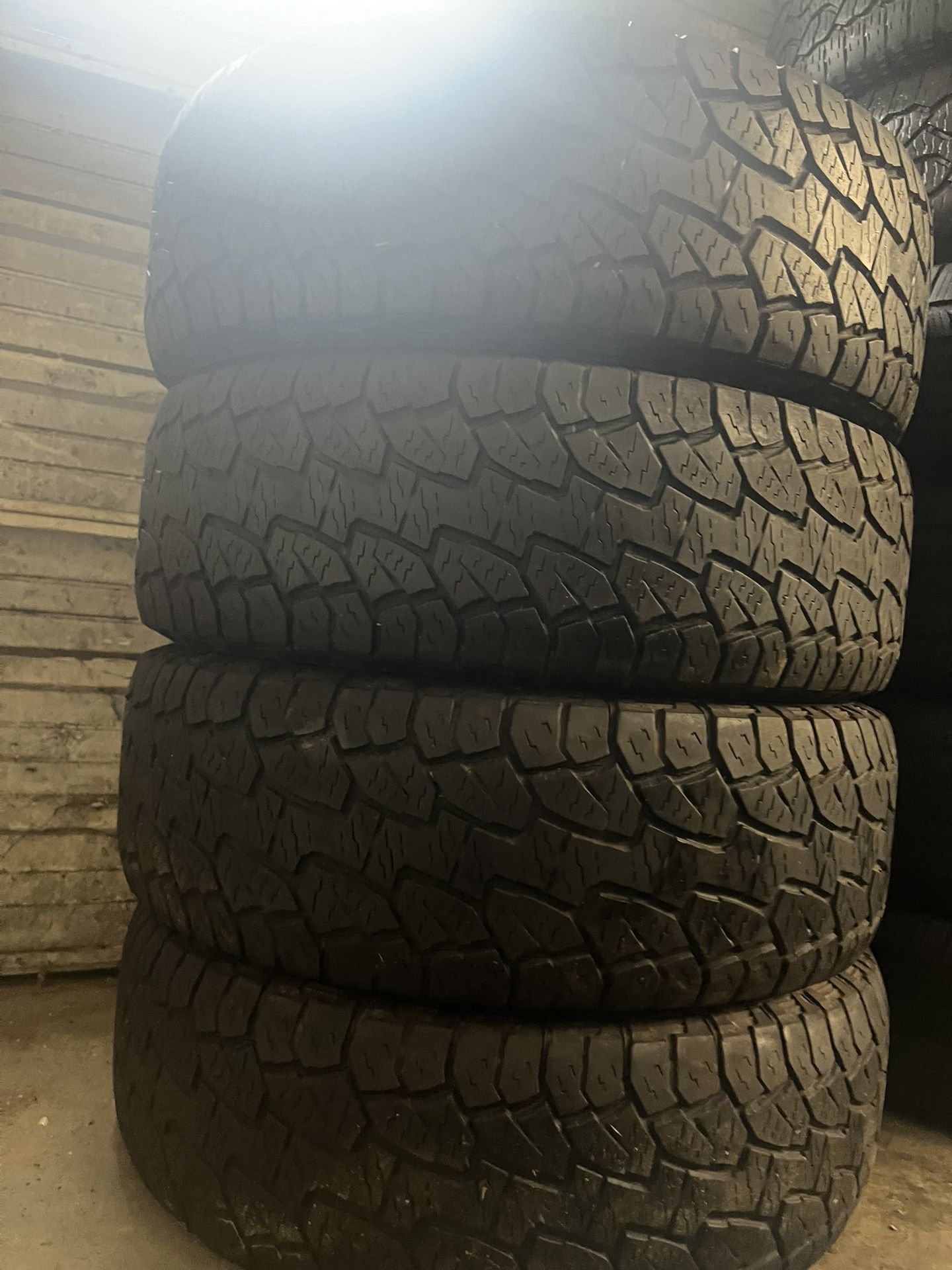 275 65 18 HANKOOK MATCHING SET $200 for the set