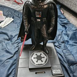 Star Wars Deluxe Electronic Darth Vader Thinkway Talking Bank 1996