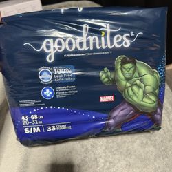 Good Nite diapers S/M 33 Count 