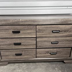 Grey Washed Dresser Set 