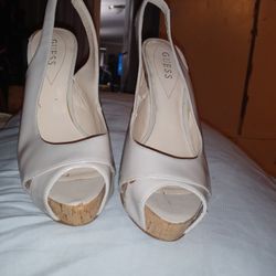 Exquisite Size8 Beige Guess 5 In. Heel