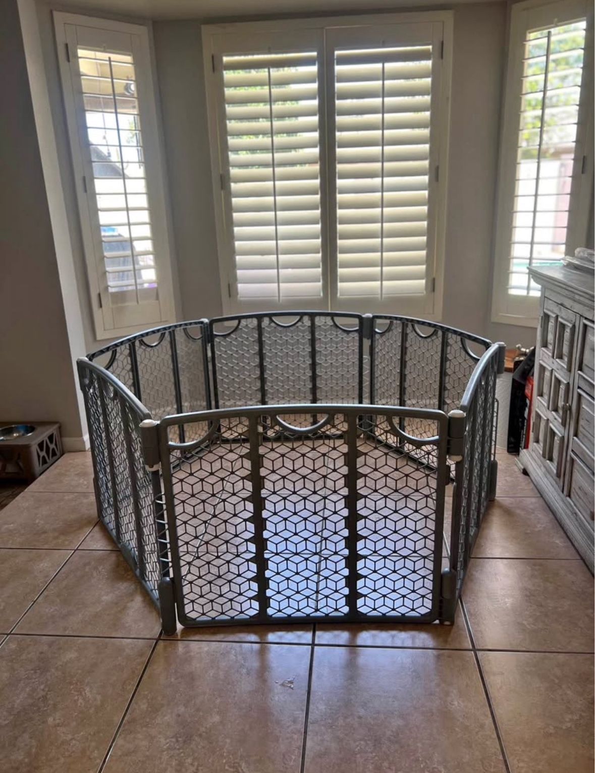 Large Playpen / Pet Fence