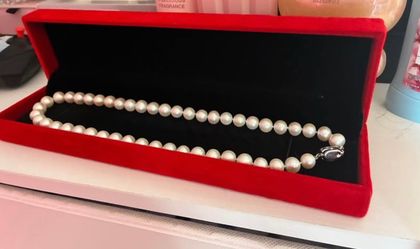 Pearl necklace