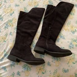 Women Swede Boots Size 7 Barely Used