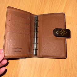 Louis Vuitton agenda/wallet