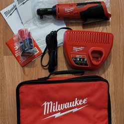 New Milwaukee M12 Cordless 3/8" Ratchet Kit $125 Firm Pickup Only 
