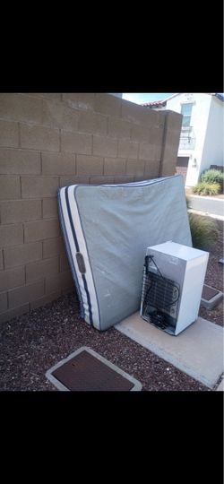 Pillowtop queen mattress