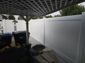 6ft Vinyl Fence