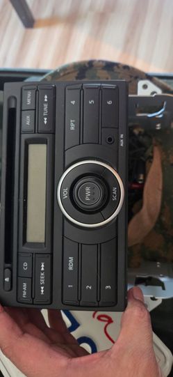 Stock stero out of a 2014 370z