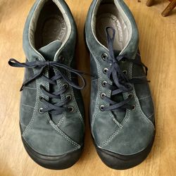 Keen Presidio Casual Comfort Size 10.5 