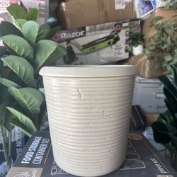 Plant pot 