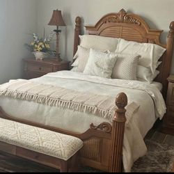 Queen Tommy Bahama Bedroom Set 🌴🌴🌴🌴
