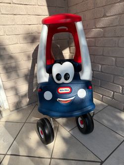 LITTLE TIKES CZY COUPE FOR KIDS IN GREAT CONDITION