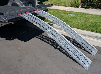 7.5' Truck Ramps (1500 lbs Capacity)