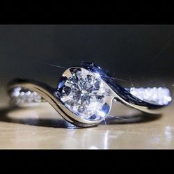 Beautiful RoundCut Grade AAA Cubic Zircon Set In 925 Sterling Silver Promise Bridal Ring 
