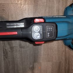 Brand new makita, 40 V, battery 24 inch double blade.\n She will handle tool only no battery. No charger included not included.