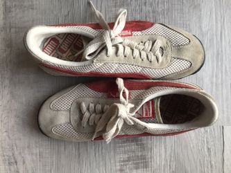 Puma Women’s Sneakers size 6