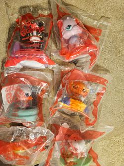 McDonald's Littlest pet shop toys