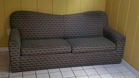 Couch/pull out queen bed