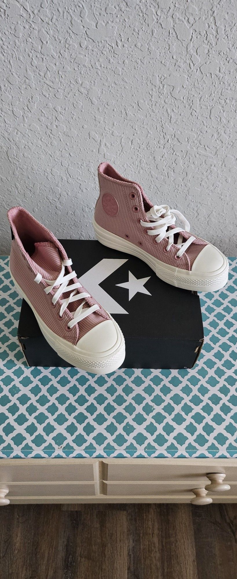 Converse Chuck Taylor All Star Lift Platform Sneakers
