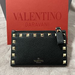 Valentino Garavani Rockstud Zip Coin Black Leather Cardholder Wallet