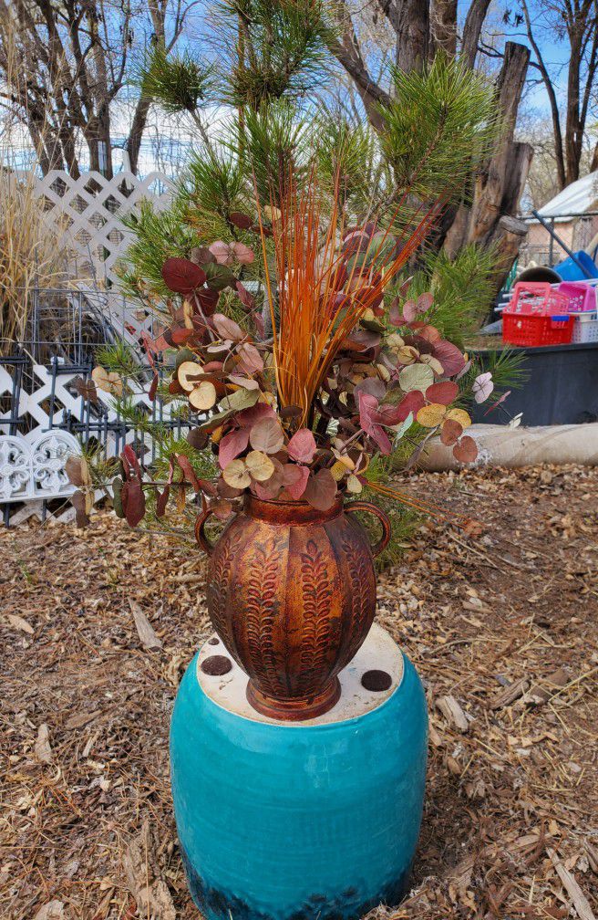 Copper Vase And Arraignment 