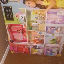 Rainbow High Doll House New In Box 