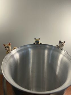 Hanging Cat Figurines