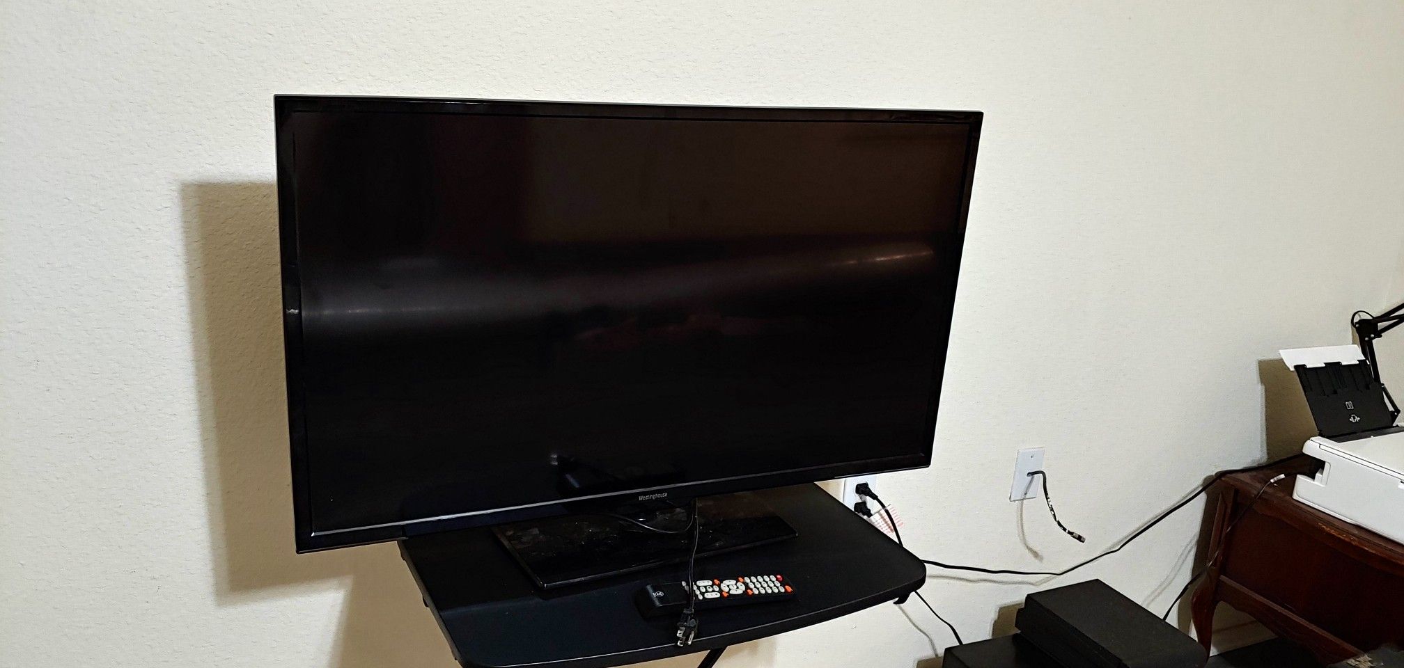 36" flat screen moniter